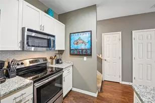 2901 Edenshire Wy, Kissimmee, FL 34746 - Photo 9