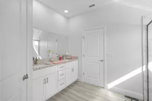 817 Desmoines Pl, Kissimmee, FL 34759 - Photo 23