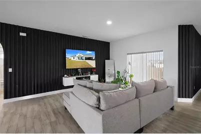 817 Desmoines Place, Kissimmee, FL 34759 - Photo 5