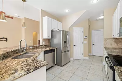 7670 Milano Drive, Orlando, FL 32835 - Photo 13