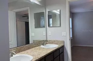 3927 Pemberly Pines Cir, Saint Cloud, FL 34769 - Photo 17