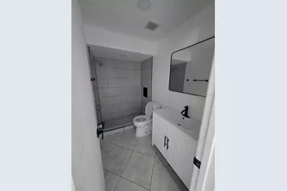 8 W Marbrisa Way, Kissimmee, FL 34743 - Photo 5