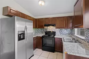 2195 Wind Jammer Ct, Kissimmee, FL 34744 - Photo 3