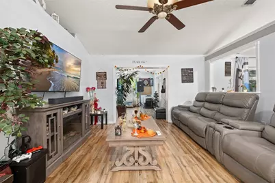 428 Bent Oak Loop, Davenport, FL 33837 - Photo 9