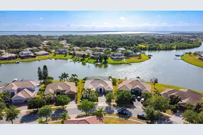 3549 Somerset Circle, Kissimmee, FL 34746 - Photo 7