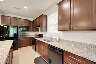 333 Almansa St, Davenport, FL 33837 - Photo 13