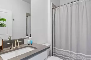 8907 Play Through Dr, Davenport, FL 33896 - Photo 17