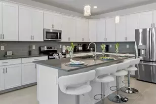 8907 Play Through Dr, Davenport, FL 33896 - Photo 7