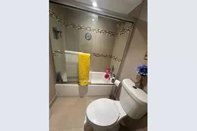 661 NE 195th Street #402, Miami, FL 33179 - Photo 5