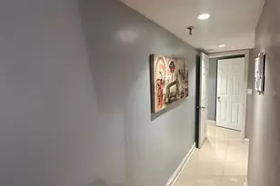 661 NE 195th St, Miami, FL 33179 - Photo 3