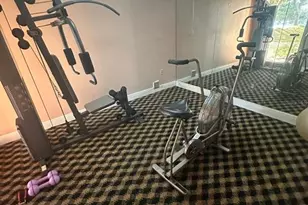 661 NE 195th St, Miami, FL 33179 - Photo 15