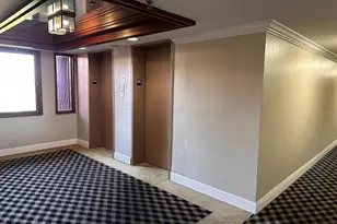 661 NE 195th St, Miami, FL 33179 - Photo 11