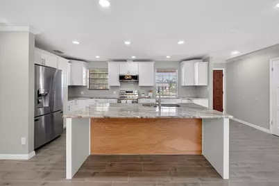 7 E Bay Street, Davenport, FL 33837 - Photo 13