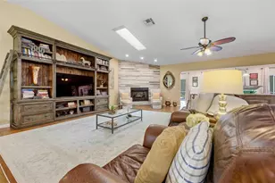 1475 Glenridge Dr, Spring Hill, FL 34609 - Photo 7