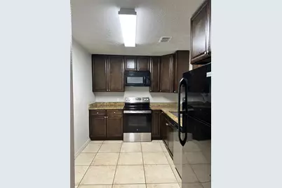 4184 Versailles Drive #4184D, Orlando, FL 32808 - Photo 5