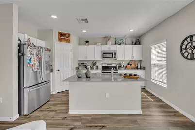 2402 Oakwood Lane, Davenport, FL 33837 - Photo 11