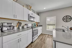 2402 Oakwood Ln, Davenport, FL 33837 - Photo 15