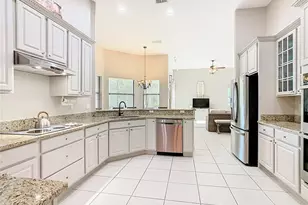 915 San Raphael St, Poinciana, FL 34759 - Photo 11