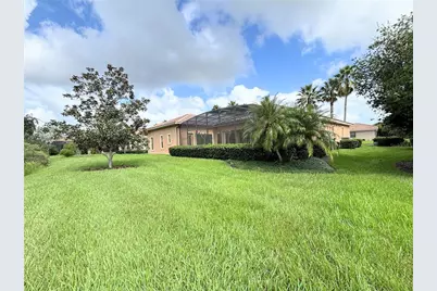 915 San Raphael Street, Poinciana, FL 34759 - Photo 53