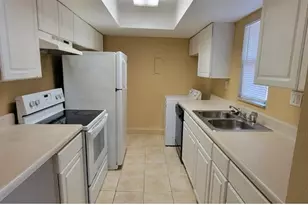 2510 Lemon Tree Ln, Orlando, FL 32839 - Photo 3