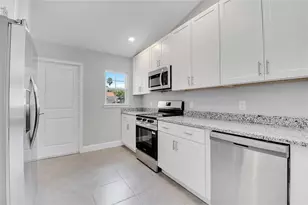 449 Cinnamon Dr, Kissimmee, FL 34759 - Photo 7