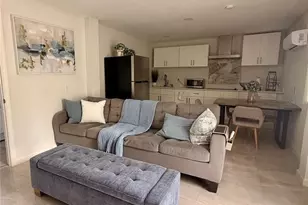 8117 Bay Dr, Tampa, FL 33635 - Photo 13