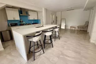 8117 Bay Dr, Tampa, FL 33635 - Photo 21