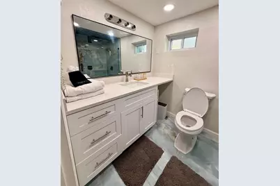 8117 Bay Drive, Tampa, FL 33635 - Photo 17