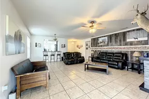 3217 Queen Alexandria Dr, Kissimmee, FL 34744 - Photo 15