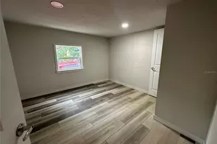 17405 NE 38th Lane Rd, Silver Springs, FL 34488 - Photo 9