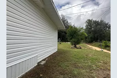 17405 NE 38th Lane Road, Silver Springs, FL 34488 - Photo 7