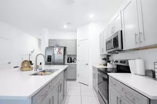 3587 Davenport Creek Ct, Kissimmee, FL 34746 - Photo 7