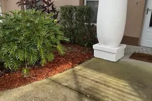 2684 Emerald Lake Ct, Kissimmee, FL 34744 - Photo 3