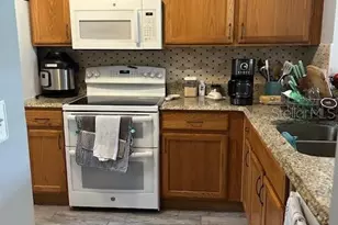 2684 Emerald Lake Ct, Kissimmee, FL 34744 - Photo 13