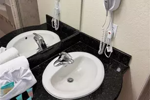 8125 Resort Village Dr, Orlando, FL 32821 - Photo 21