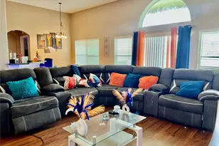 4637 Huron Bay Cir, Kissimmee, FL 34759 - Photo 3