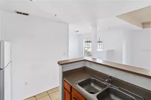 3714 Palm Desert Ln, Orlando, FL 32839 - Photo 11