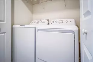 8919 Stinger Dr, Davenport, FL 33896 - Photo 15