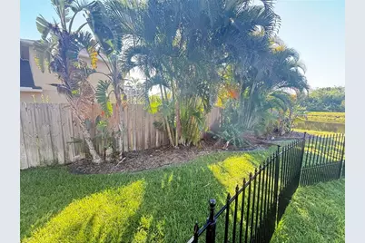 6817 Cromwell Garden Drive, Apollo Beach, FL 33572 - Photo 31