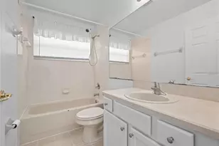 4633 Huron Bay Cir, Kissimmee, FL 34759 - Photo 17