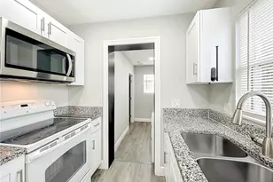 1423 Heber Cir, Orlando, FL 32811 - Photo 15