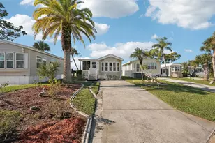 289 Bainbridge Dr, Nokomis, FL 34275 - Photo 1