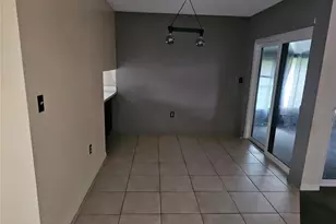 569 Hunter Cir, Kissimmee, FL 34758 - Photo 3