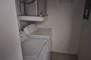 569 Hunter Cir, Kissimmee, FL 34758 - Photo 15