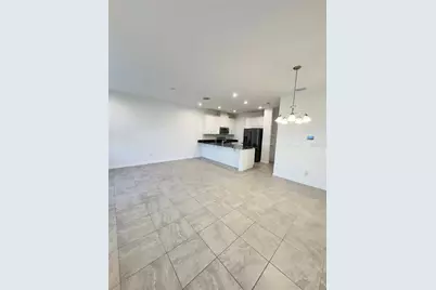 2512 Blowing Breeze Avenue, Kissimmee, FL 34744 - Photo 5