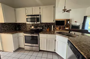 2225 Bronco Dr, Saint Cloud, FL 34771 - Photo 11