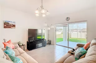 1653 Swan Swim Dr, Davenport, FL 33837 - Photo 9