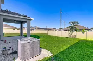 1653 Swan Swim Dr, Davenport, FL 33837 - Photo 37