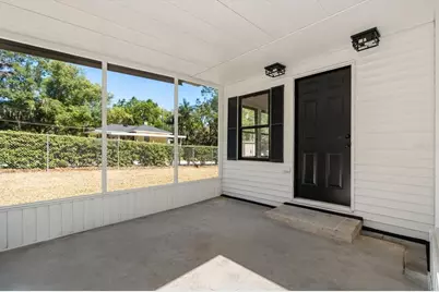 112 E McClendon Street, Lady Lake, FL 32159 - Photo 17