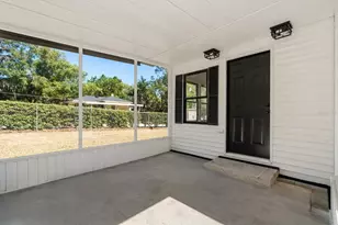 112 E McClendon St, Lady Lake, FL 32159 - Photo 17